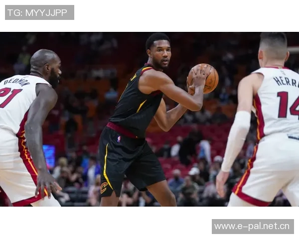 莫布里表现亮眼进攻提升18投8中三分4中8贡献22分外加8篮板3助攻3抢断