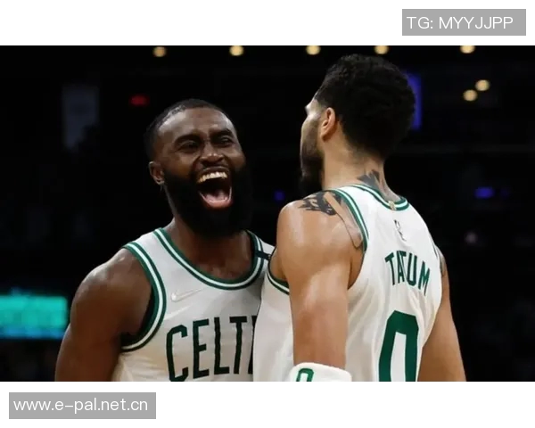 杰伦布朗赛场趣事发际线失守OG球衣遭殃引发球迷热议