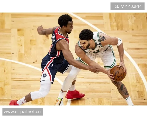 安芬尼西蒙斯表现平平15投5中三分8投3中贡献17分4篮板5助攻正负值12