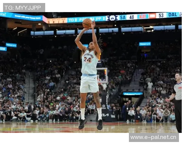 瓦塞尔表现出色8投4中贡献10分3篮板4助攻正负值高达25全场最佳 瓦塞尔表现出色8投4中贡献10分3篮板4助攻正负值高达25全场最佳