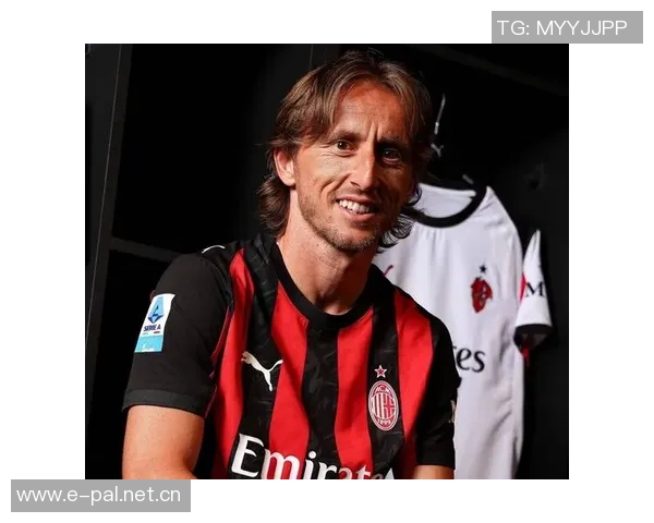 莫德里奇与拉比奥特训练勤奋米兰队员再无迟到现象 莫德里奇与拉比奥特训练勤奋米兰队员再无迟到现象