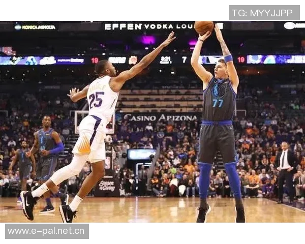 曾凡博半场替补表现抢眼3分6秒内完成1次抢断与2次犯规