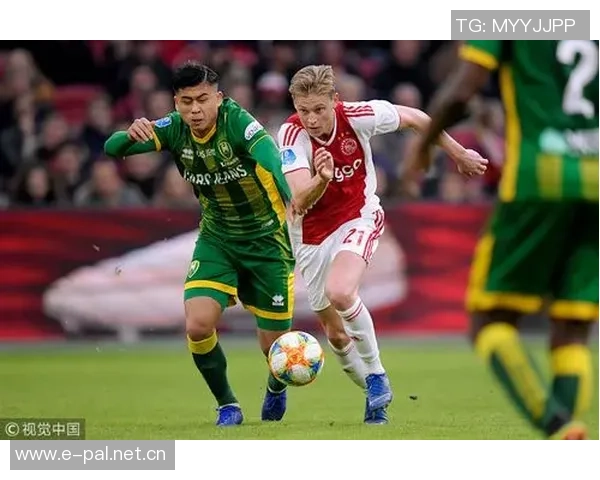 阿贾克斯积极洽谈日本中场佐野航大引援事宜