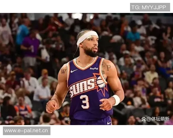 狄龙称赞布克进攻更具侵略性并找到创造罚球机会的有效方法 狄龙称赞布克进攻更具侵略性并找到创造罚球机会的有效方法